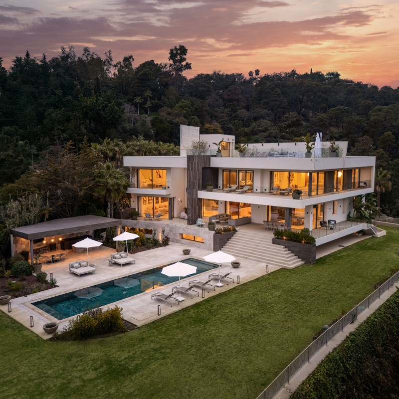 Wspaniała willa tuż przy polu golfowym w Benahavis