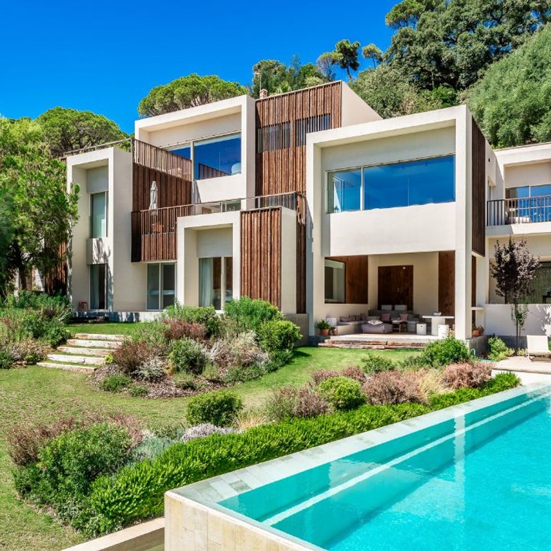Ekskluzywna willa położona w zamkniętej społeczności wśród wzgórz Benahavís